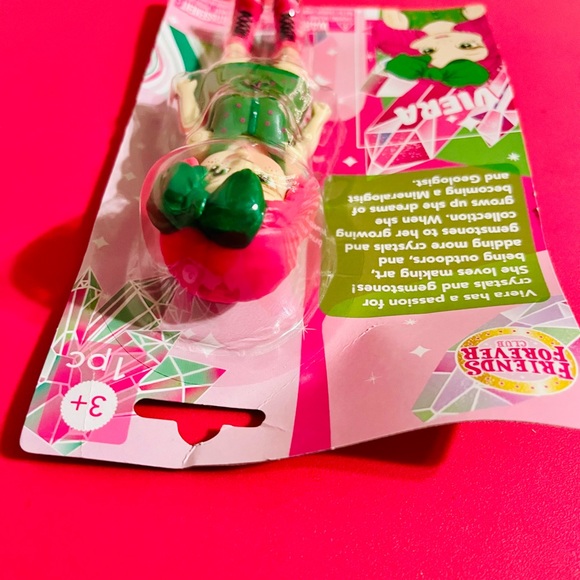 Friends Forever VIERA Doll - Picture 7 of 8